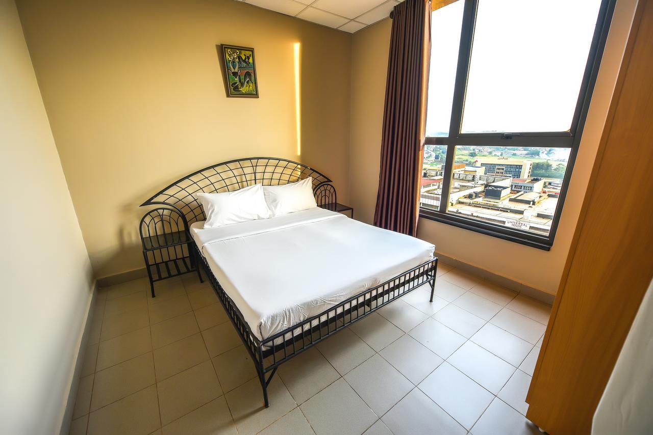 Kampala Boulevard Suites Esterno foto